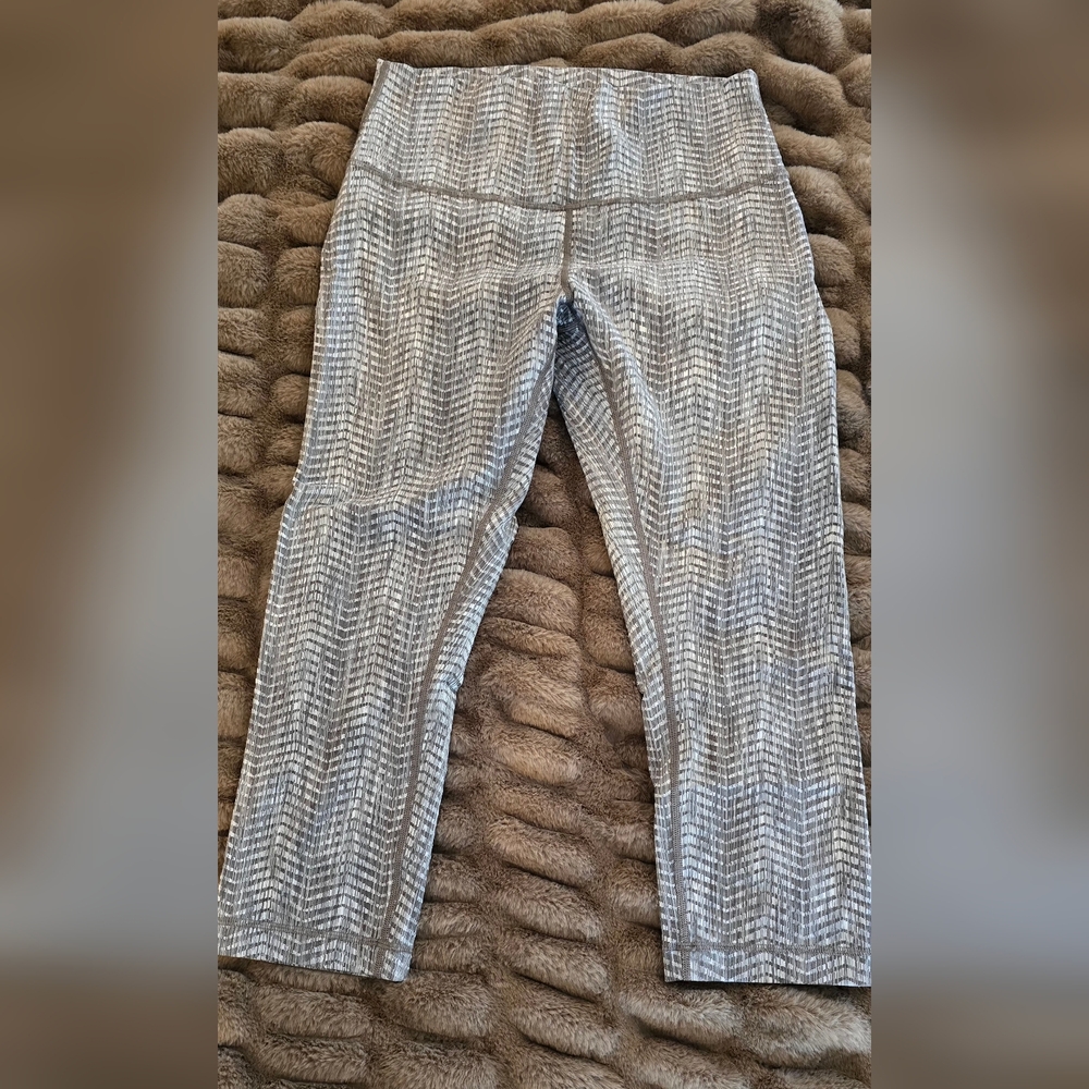 Lululemon Gray Patterned Leggings